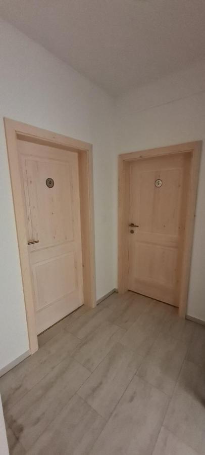 Bed and Breakfast Nona Bb Postojna Exterior foto