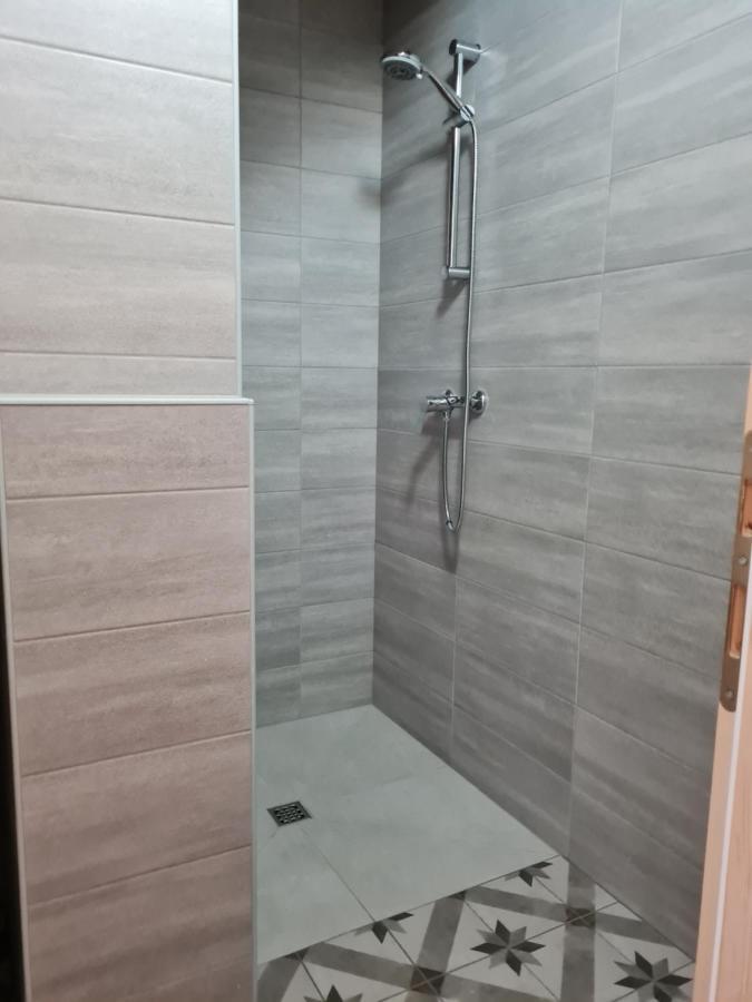 Bed and Breakfast Nona Bb Postojna Exterior foto